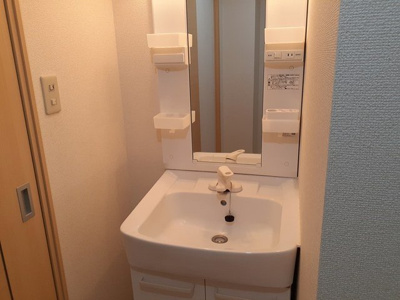 【洗面所】 | ロイヤルエステート神明Ａ