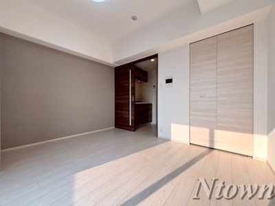 【居間・リビング】 | S-RESIDENCE平安通 | ゆったり過ごせるリビングです