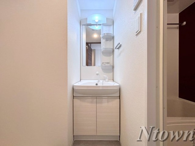 【独立洗面台】 | S-RESIDENCE平安通 | スペースが確保できる洗面所です