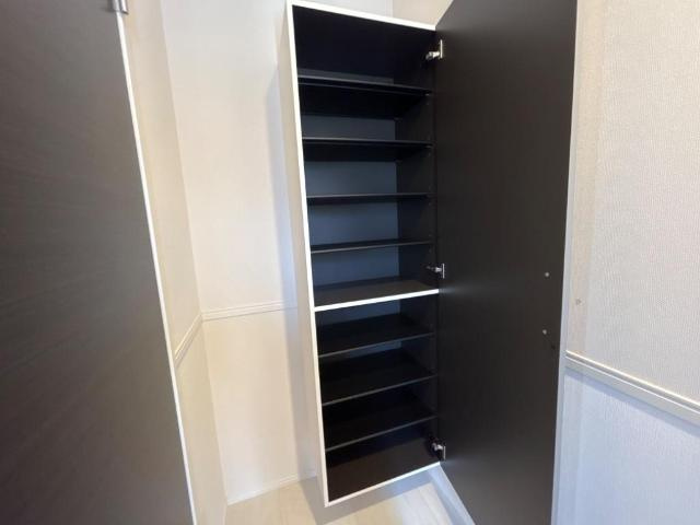 リバーストーン大清水の収納|下駄箱（イメージ）