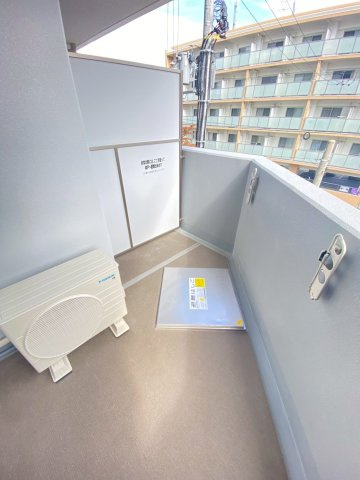 ファーストフィオーレ吹田レガーメのバルコニー