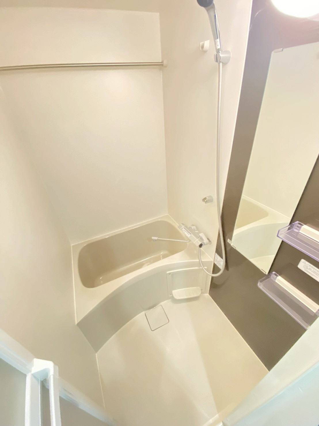 ファーストフィオーレ吹田レガーメの浴室