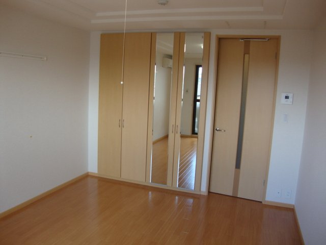 グリーングラス弐番館の内装|洋室