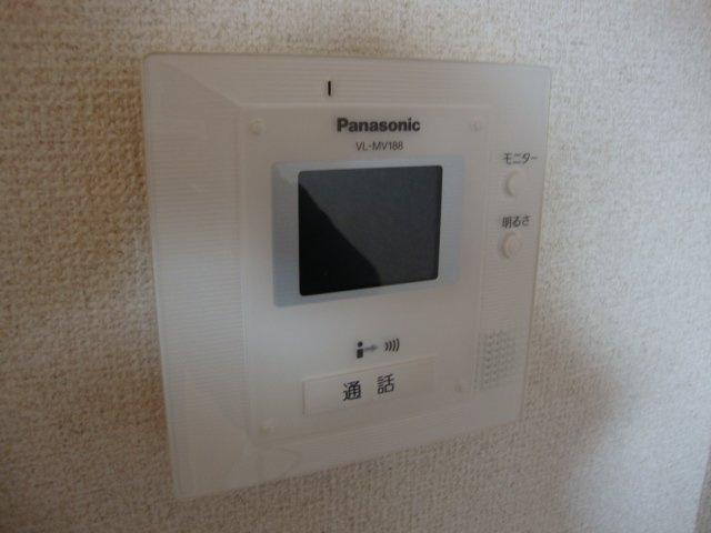 グリーングラス弐番館のセキュリティ|カメラ付インターホン