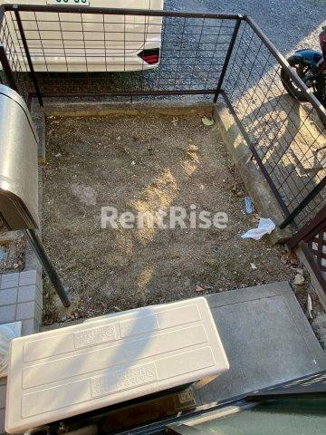 ハイツヤマザキBの庭