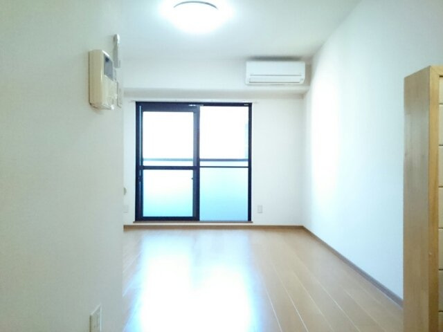 シャン・ド・フルールの居間・リビング