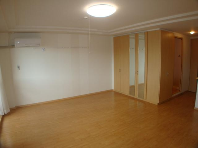 Ｓｕｎ　Ｖｉｌｌａｇｅ（サンヴィレッジ）の内装|洋室