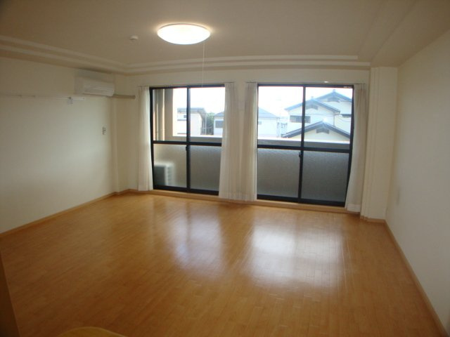 Ｓｕｎ　Ｖｉｌｌａｇｅ（サンヴィレッジ）の内装|洋室（イメージ）