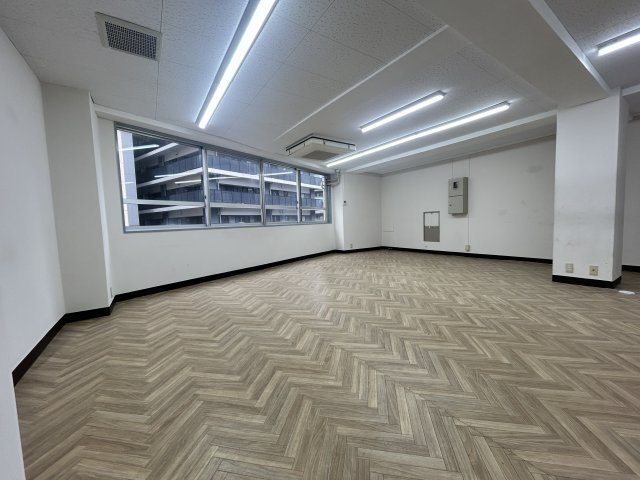 堀内ビルの内装