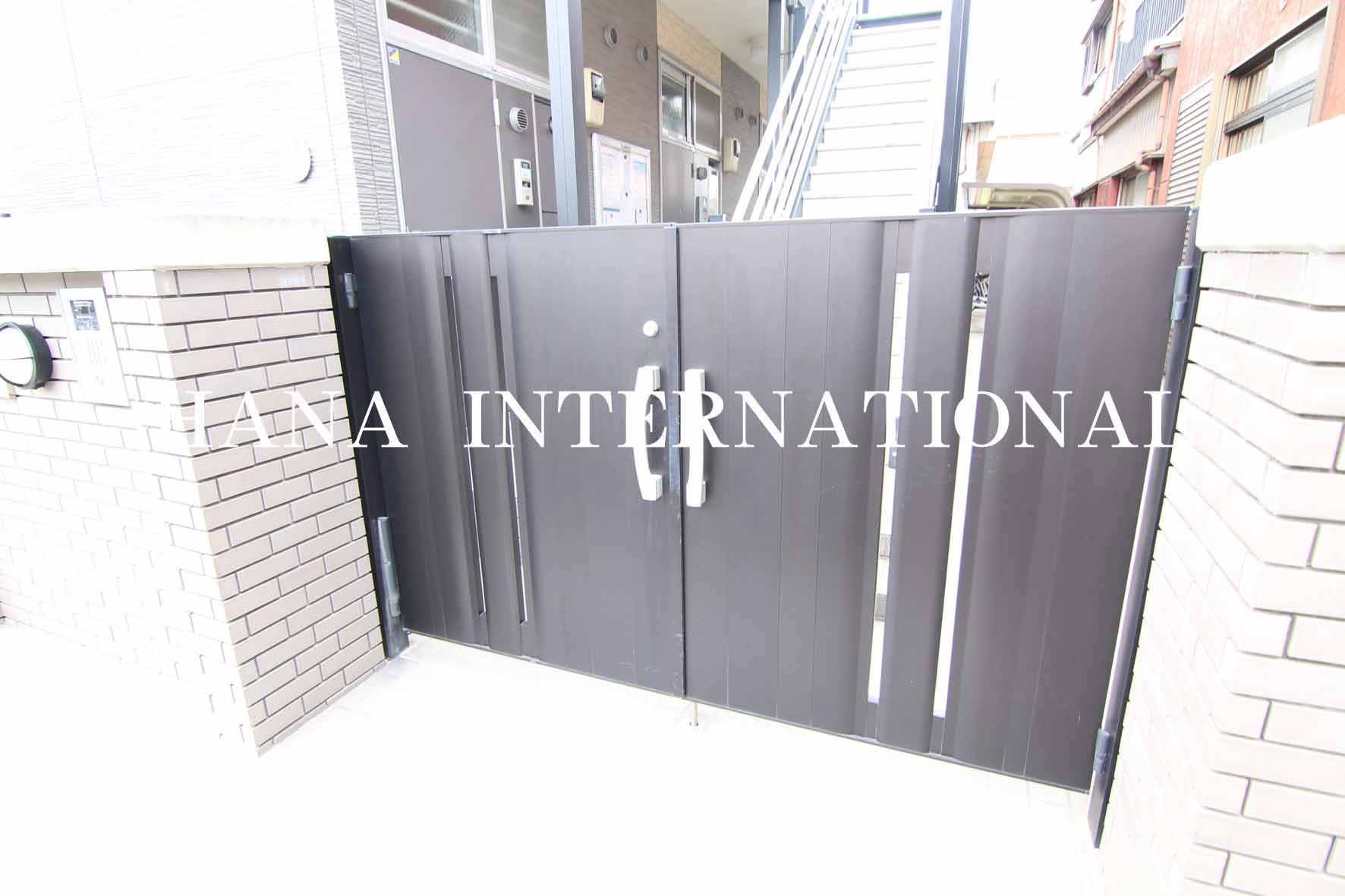 レオパレス喜十のエントランス