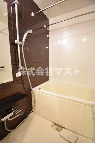 コンフォリア北浜の浴室