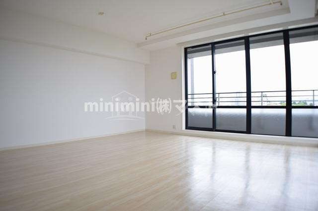 メゾン・ド・ヴィレ大阪城公園前の居間・リビング