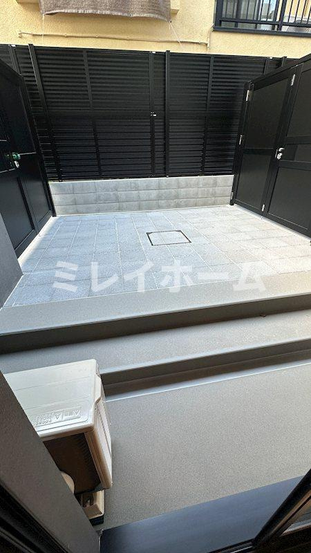 ZOOM下丸子のバルコニー