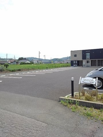 ヒルズ・ビラＢの駐車場