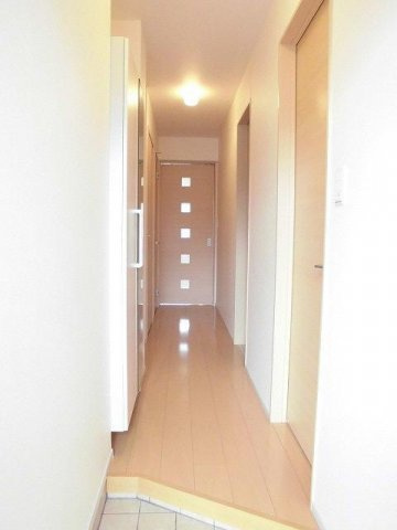 ヒルズ・ビラＢの玄関