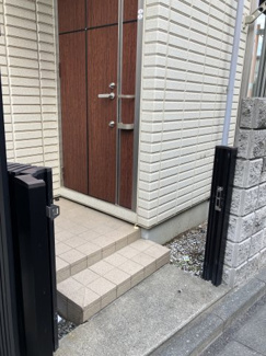 【エントランス】 | 一戸建ての物件です！
