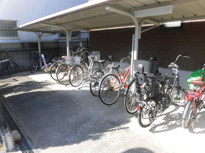 【その他共用部分】 | セジュール大桐 | 屋根付きの駐輪場で雨の日も安心です
