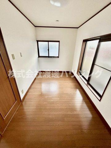 塚脇１丁目一戸建の洋室