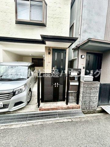 塚脇１丁目一戸建のエントランス