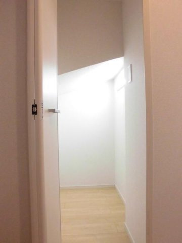 サニー・クラウンⅡの玄関