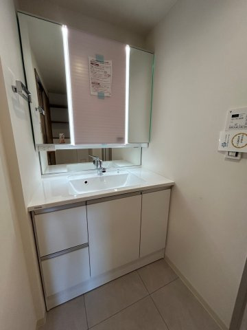 アクアフォレスタ・ルネ稲毛フォレスタ棟の洗面所|コンパクトで使いやすい洗面所