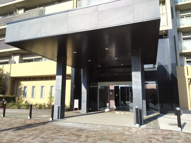 シーブレスのエントランス|落ち着いたエントランスです