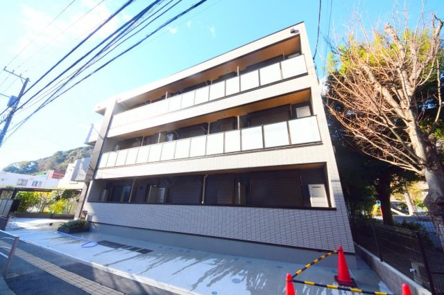 アヴェクトワベーの外観