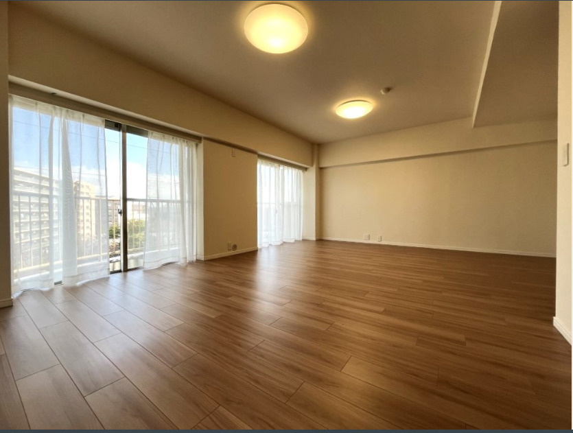 ベルドゥムール春日部東の玄関|施工例