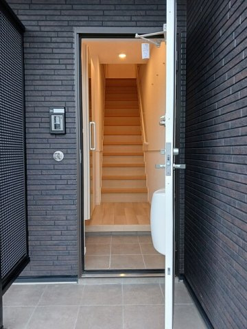 ラルコバレーノの玄関