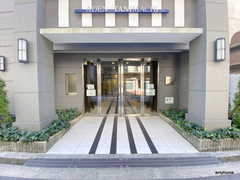 アーデン谷町　仲介手数料無料のエントランス