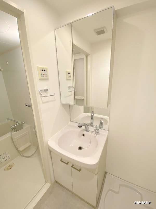 アーデン谷町　仲介手数料無料の洗面所