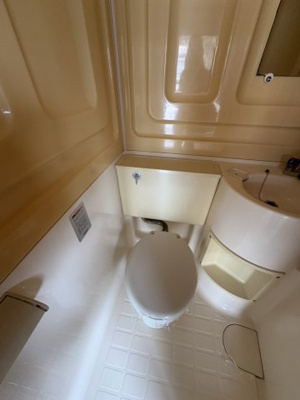 【トイレ】 | 国立シティハイツ | 隣のお部屋写真になります。