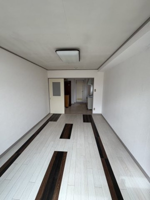 【内装】 | 国立シティハイツ | 隣のお部屋写真になります。