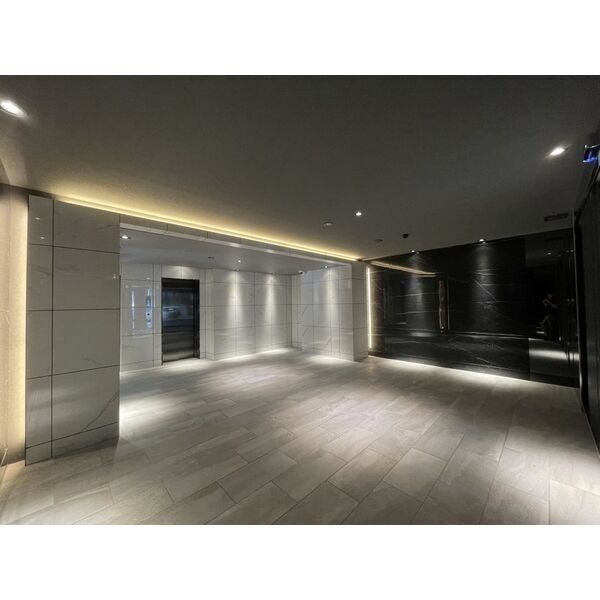 ファステート葵桜通リブレ(S-RESIDENCE葵三丁目)のロビー