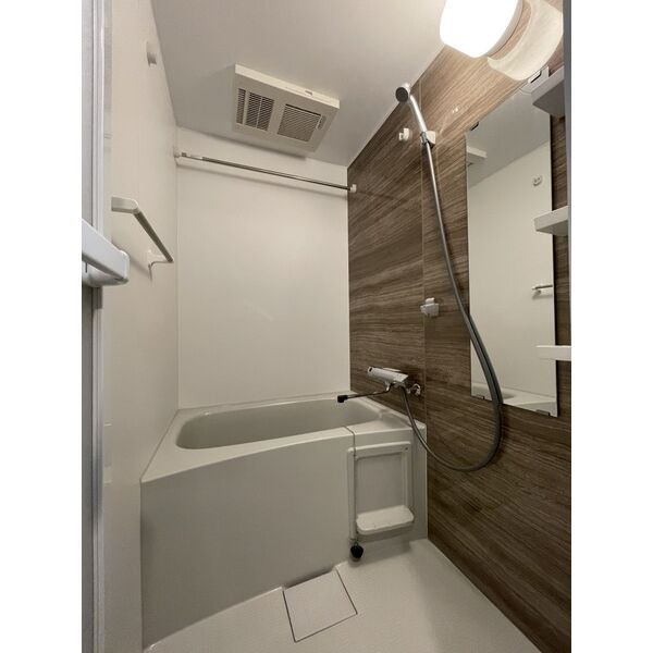 ファステート葵桜通リブレ(S-RESIDENCE葵三丁目)の浴室