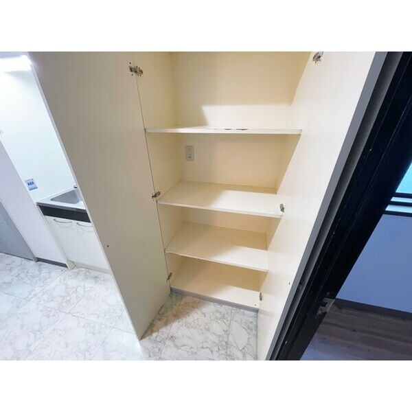 オズレジデンス玉出の収納