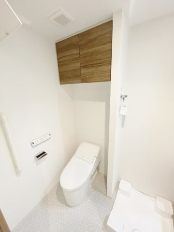 板橋区高島平３丁目の賃貸マンションのトイレ