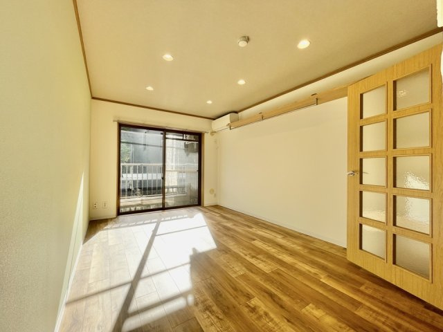 コーポしんしの洋室