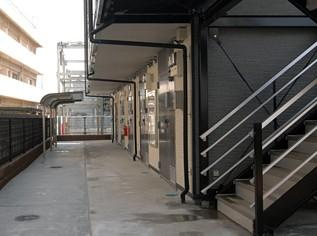 レオパレスグリーンガーデンⅣのエントランス