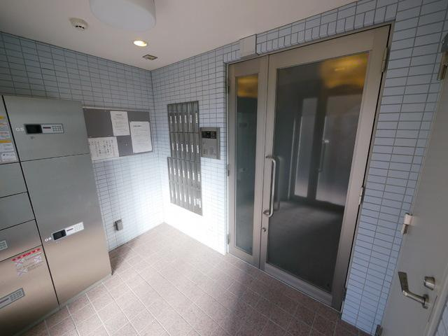 板橋区前野町５丁目の賃貸マンションのロビー