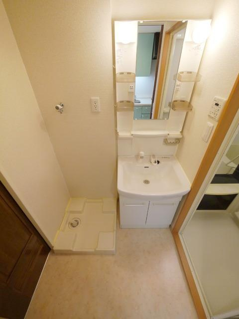 板橋区前野町５丁目の賃貸マンションの洗面所