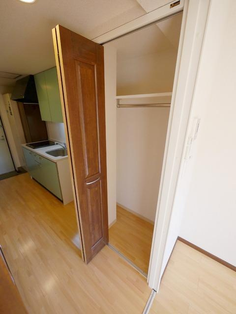 板橋区前野町５丁目の賃貸マンションの収納