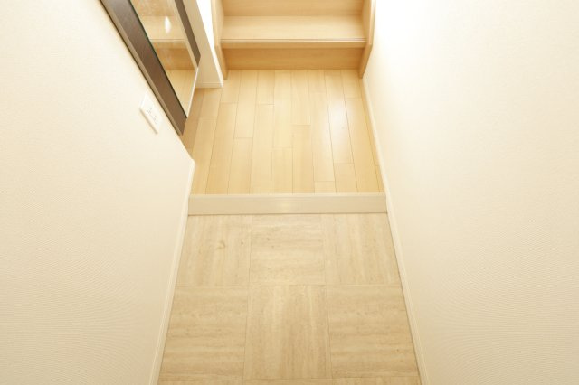 ジャルデーノの玄関