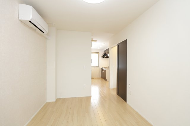 ジャルデーノの洋室