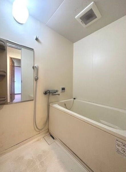 レージュ中根の浴室