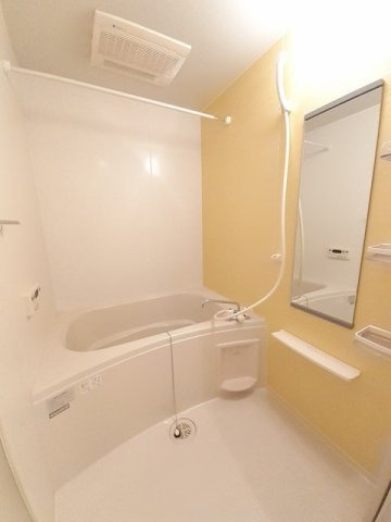 ディア　レストＡの浴室