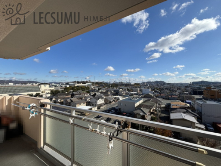 グローバル姫路中地のバルコニー
