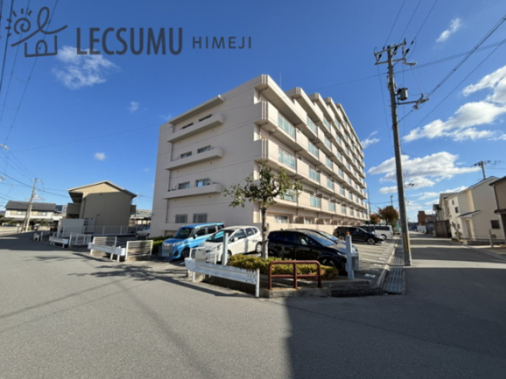 グローバル姫路中地の外観