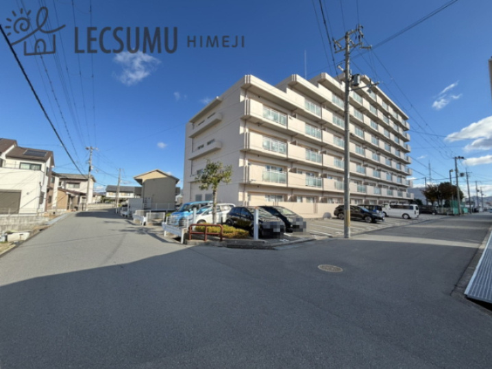 グローバル姫路中地の外観