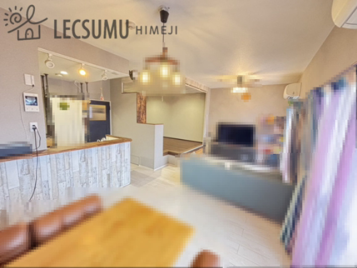 グローバル姫路中地の居間・リビング